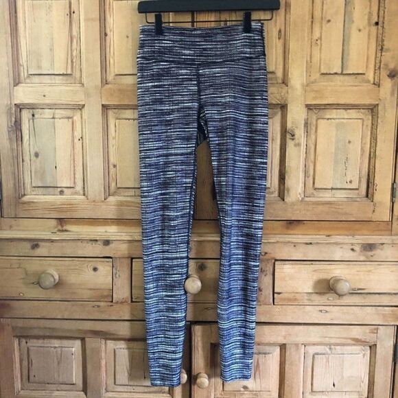 Joy Lab Women's Small Black White Printed Leggings Athletic Casual Workout Gym‎ - Picture 1 of 8
